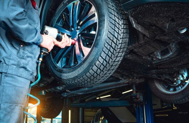 Tyre fitting